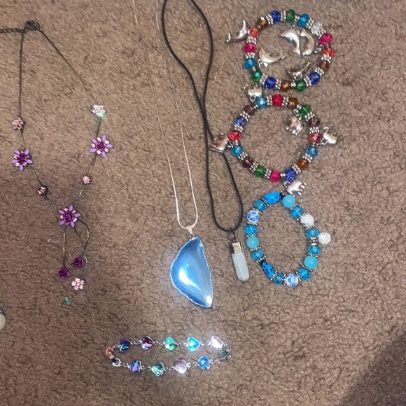 Jewelry - Picture 4 of 6